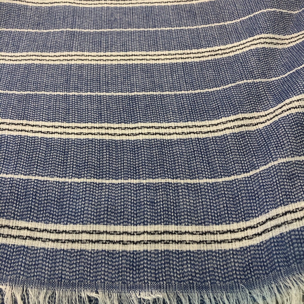 J Crew Summer/weight Cape/Scarf - Picture 4 of 6